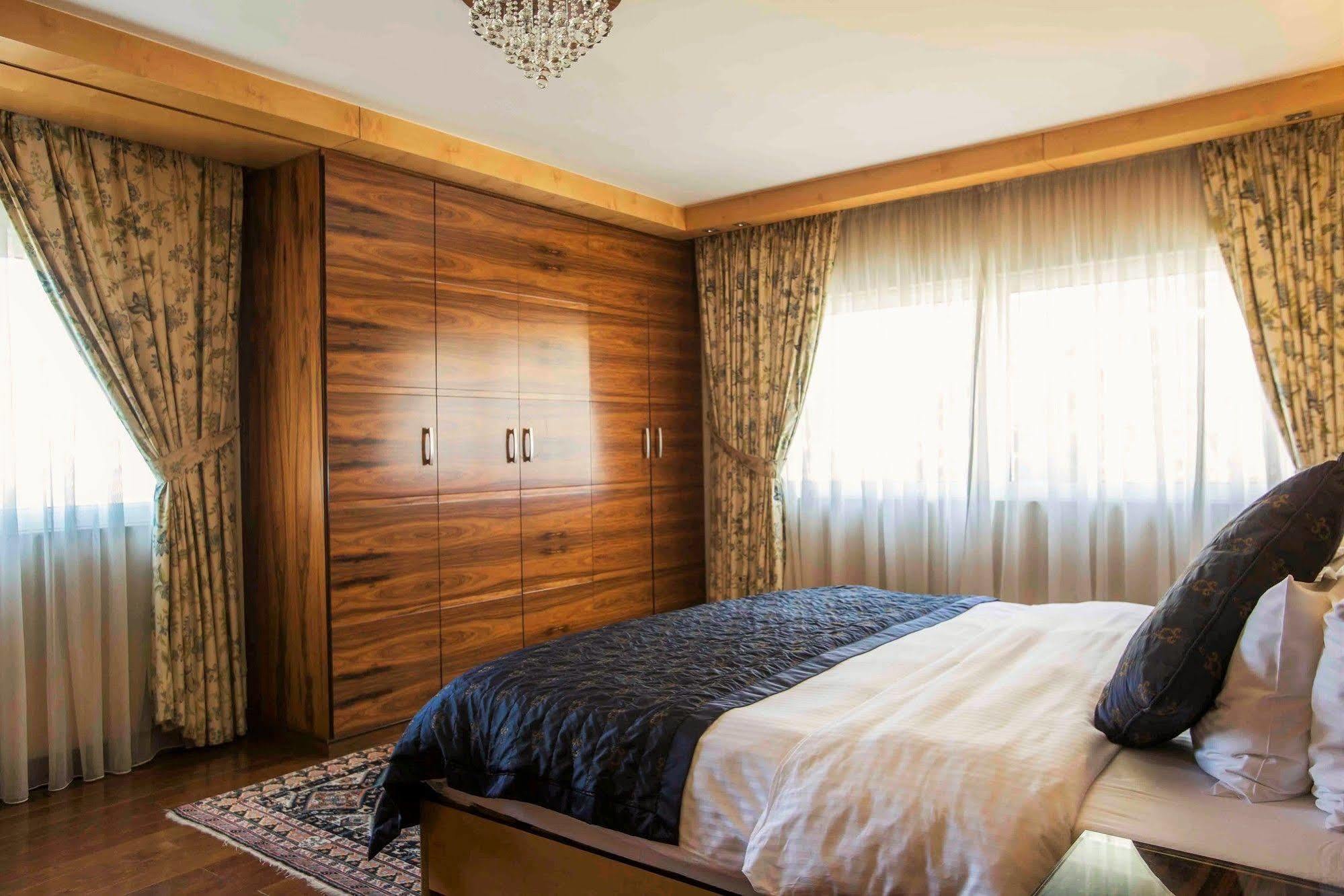Lahoya Suites ベイルート エクステリア 写真